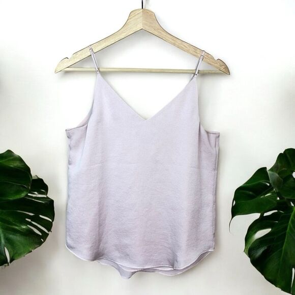 Express Downtown Cami with Lace Trim in Pale Pink - Picture 3 of 10